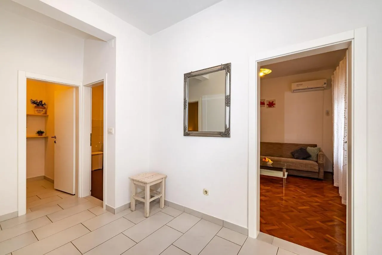 Apartment Eva Maslenica