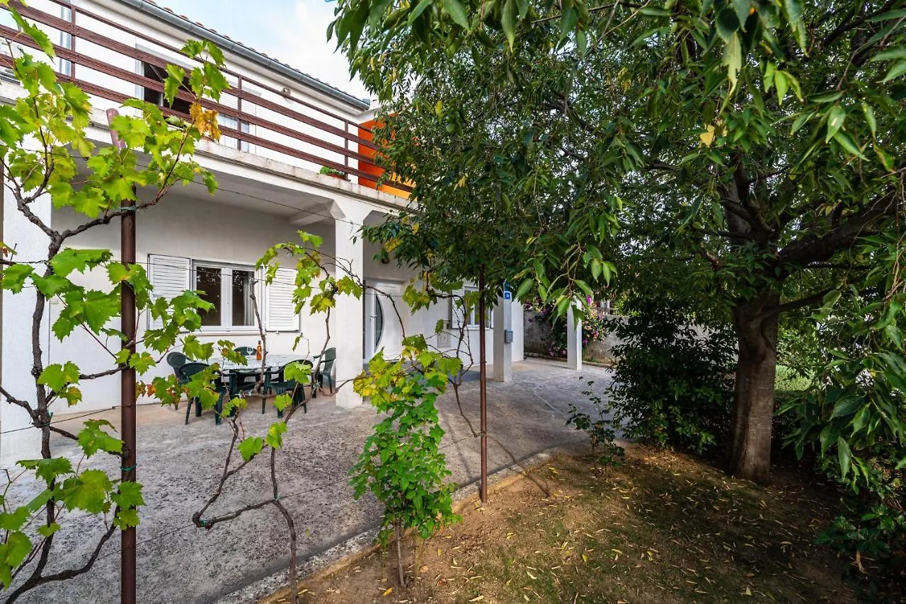 Apartment Eva Maslenica