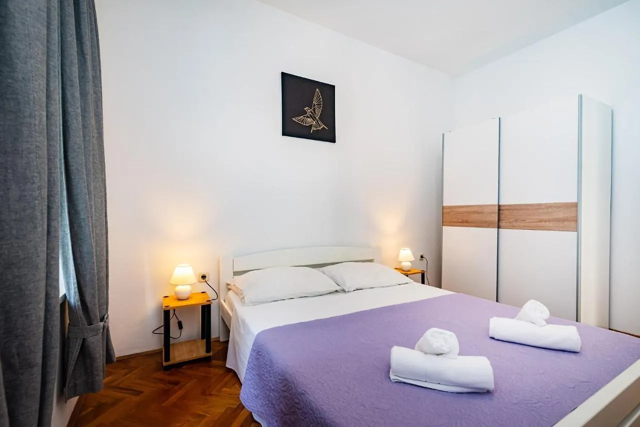 Apartment Eva Maslenica 0*,  Croatia