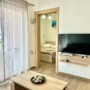 Appartement Nina, Maslenica